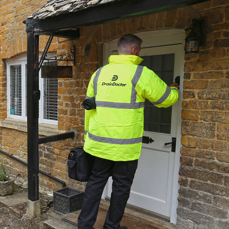 Drain Doctor engineer arriving at call out location
