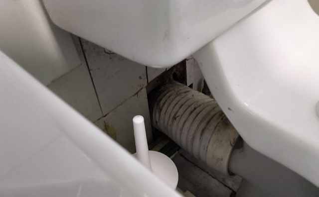 leaking silicone seal on toilet
